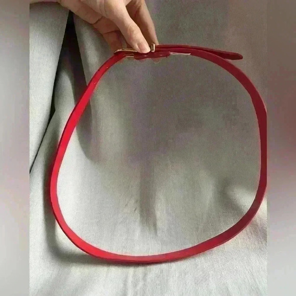 Women’s Red Gold Minimalist Classic Everyday Casual Statement Accessory Belt - Picture 5 of 7